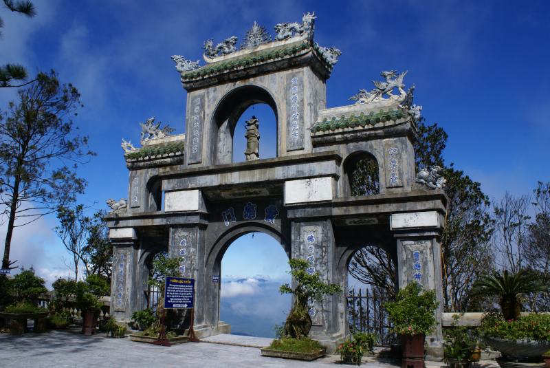 Chùa Linh Ứng Chùa Linh Ứng